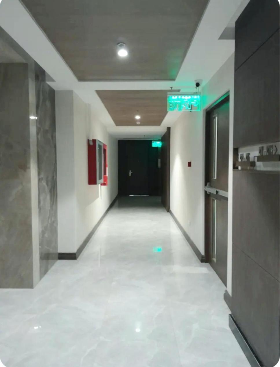 One Euphoria Prime Suite Hotel Angeles Exteriör bild