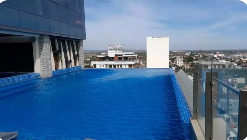 One Euphoria Prime Suite Hotel Angeles Exteriör bild