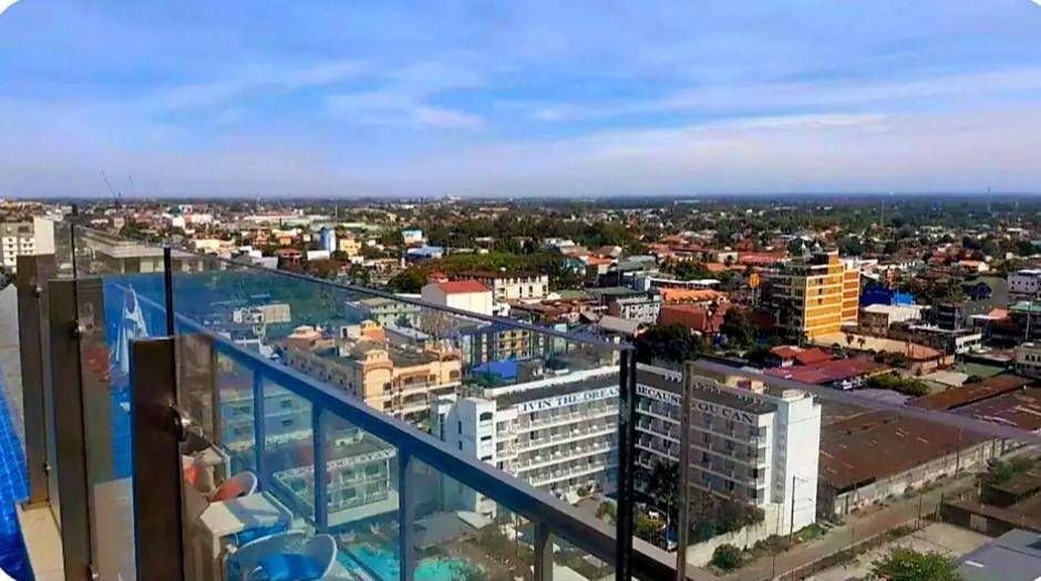 One Euphoria Prime Suite Hotel Angeles Exteriör bild
